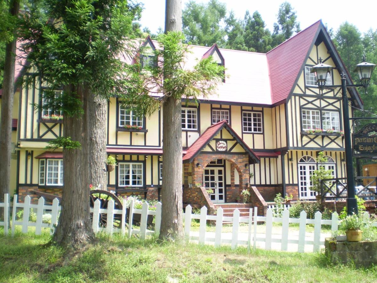 ペンション ちゃうちゃう Acomodação com café da manhã Hakuba Exterior foto